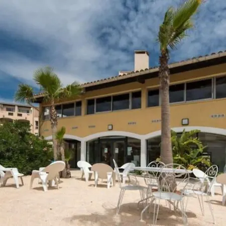 Agathea Aparthotel 3*