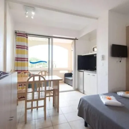 Aparthotel Agathea 2*