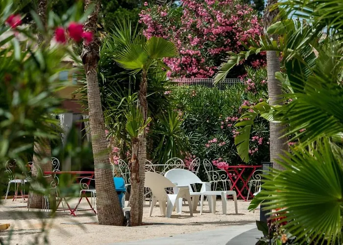 Aparthotel Agathea 3*